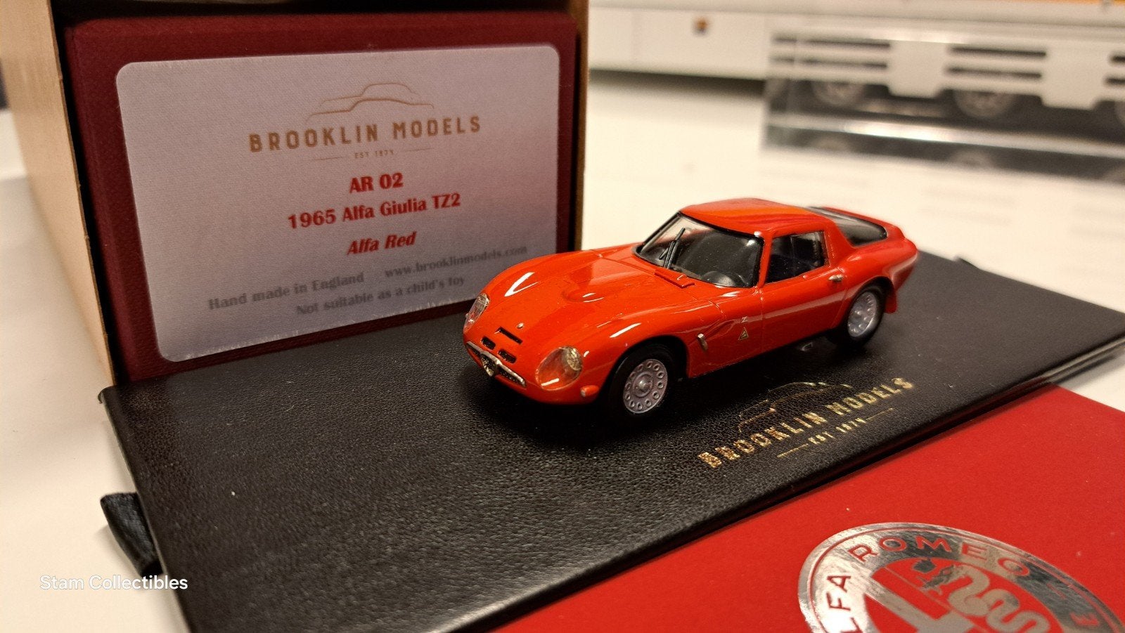 Brooklin Models Alfa Romeo Giulia TZ2 Red - 1965, Overige merken, Auto, Ophalen of Verzenden, Zo goed als nieuw