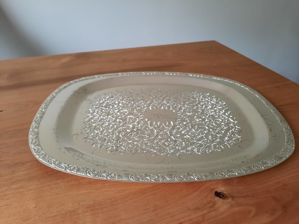 Verzilverde schaal hapjesschaal WMF
34,5 x 25,5 cm, Ophalen of Verzenden