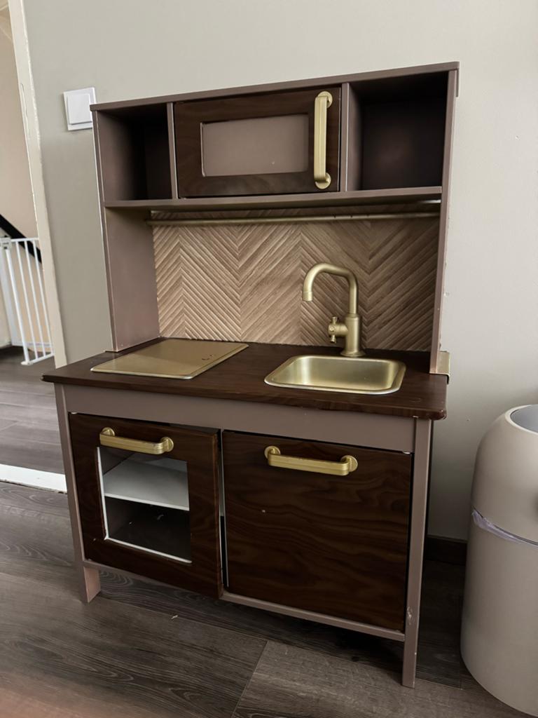 Gebruikt! houten speelkeuken met gouden accenten, Ophalen, Hout, Speelkeuken