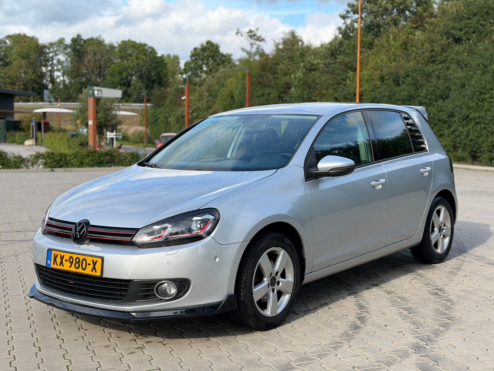 Volkswagen Golf 1.2 TSI Highline / LED / Carplay / Cruise, Auto's, Voorwielaandrijving, Euro 5, Stof, Zwart