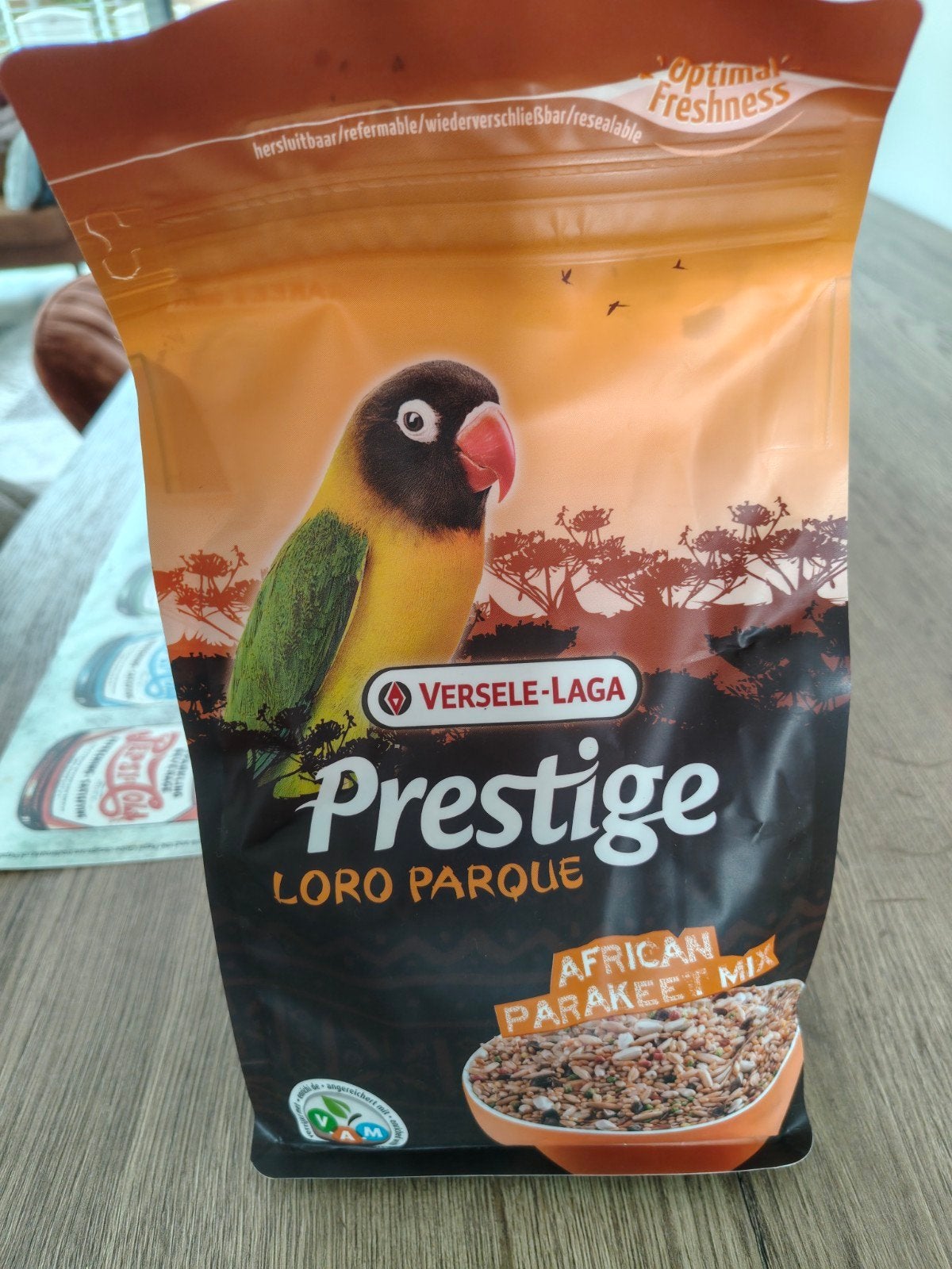 4 pakjes ( 1 kg)Loro Parque zaden. Ruim 3 maanden houdba, Dieren en Toebehoren, Ophalen
