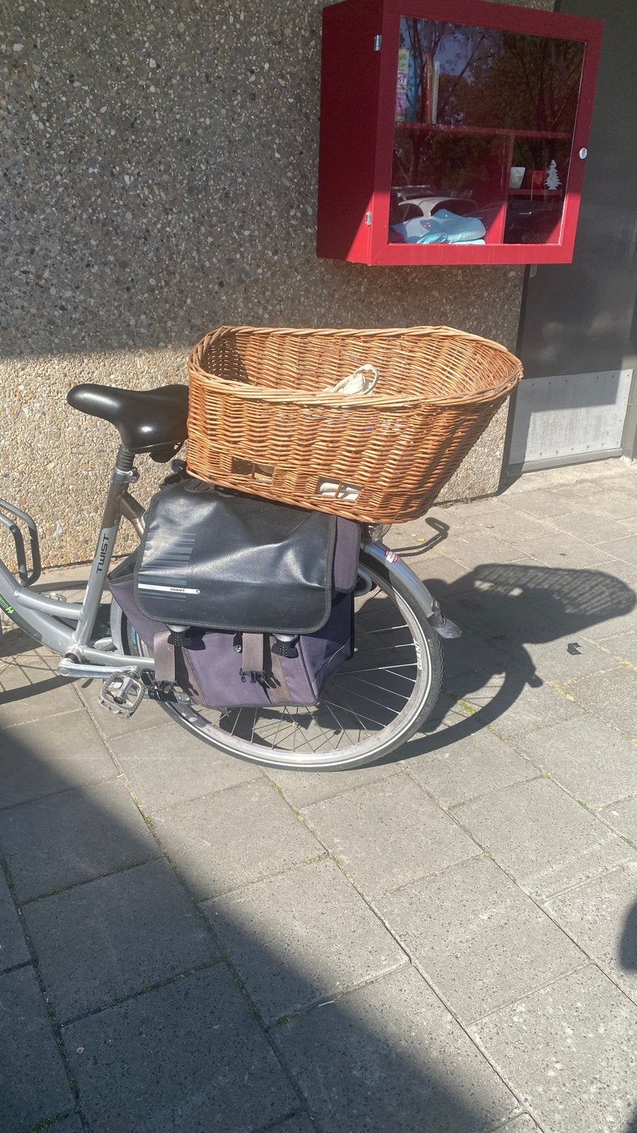 Hondenmand fietsmand, Ophalen, Zo goed als nieuw
