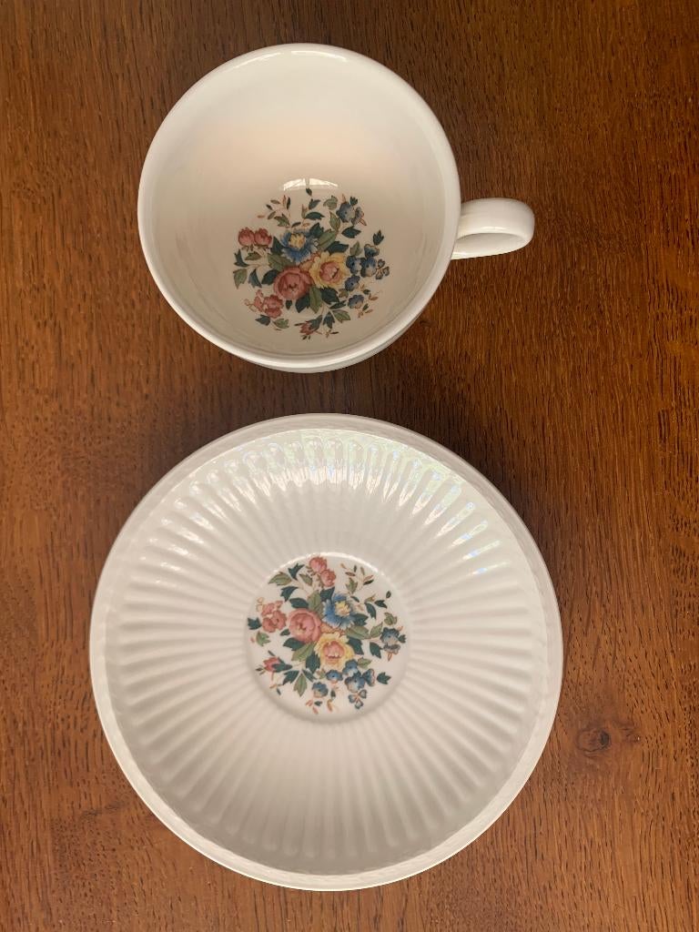 Wedgwood "Conway" Theekop en Schotel Nieuw, Nieuw, Ophalen of Verzenden, Overige stijlen, Kop(pen) en/of Schotel(s)