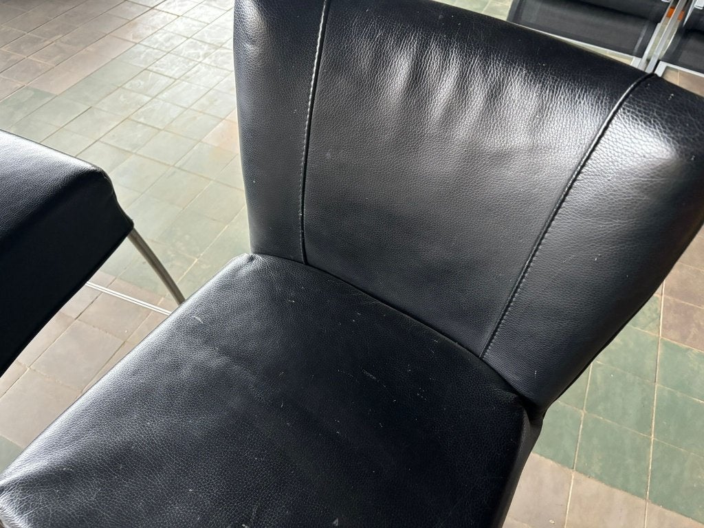 SET VAN 2 EETKAMERSTOELEN & 1 BARKRUK ZWART KUNSTLEER, Ophalen, Twee, Zwart, Overige materialen