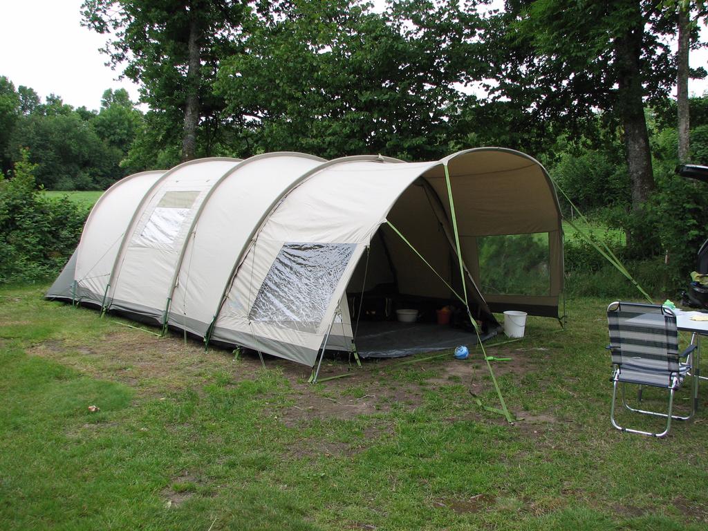 Nomad Bantu 4 Air tunneltent met luifel, Caravans en Kamperen, Ophalen, Gebruikt, Tot en met 4