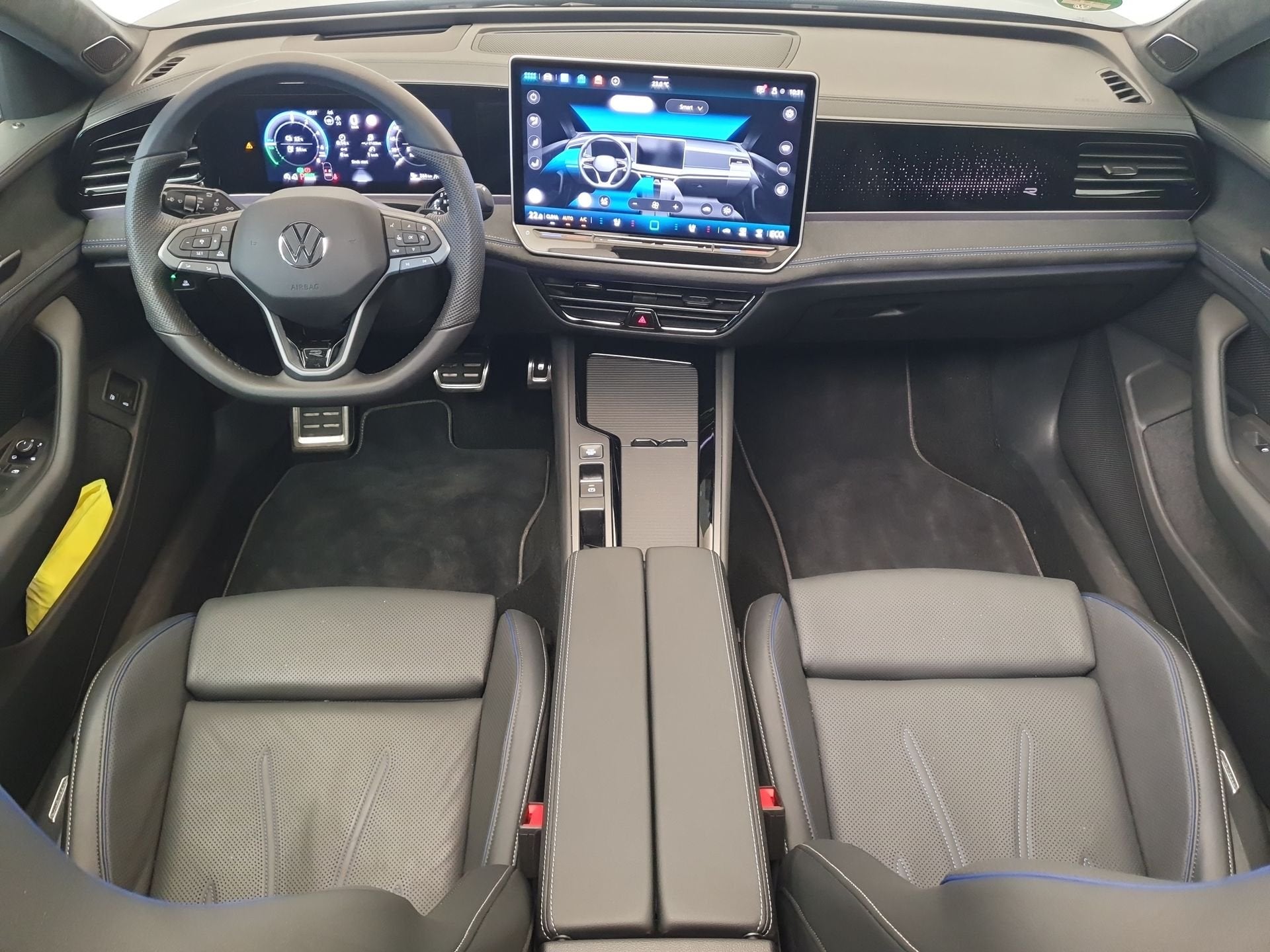 Volkswagen Passat Variant 1.5 eHybrid 272pk DSG/AUT R-Line W, Auto's, 77 km/l, Zwart, 4 cilinders, Hybride Elektrisch/Benzine
