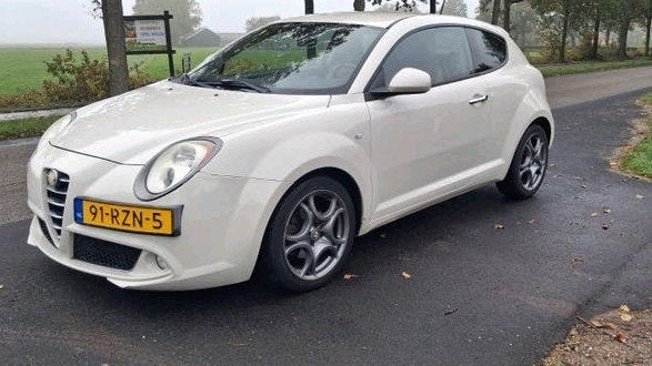 Alfa Romeo MiTo 1.3 D 62KW 2011 Wit, CARPLAY, Voorwielaandrijving, 28 km/l, 4 cilinders, Wit