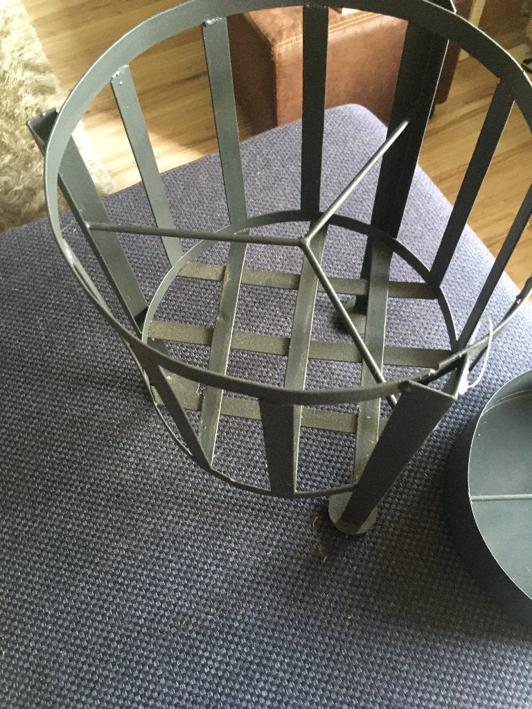 kleine ijzeren barbecue 4 onderdelen, niet gebruikt, Ophalen of Verzenden, Nieuw, Onbekend, Met accessoires