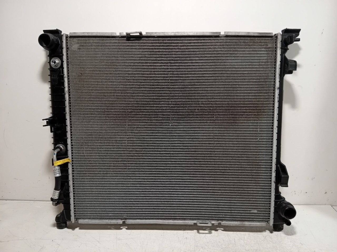 Radiateur Mercedes-Benz GLE, Onderdelen@venauto.nl, Van der Ven Autorecycling B.V., Gebruikt, Ettenseweg 76, 4706 PB Roosendaal, The Netherlands