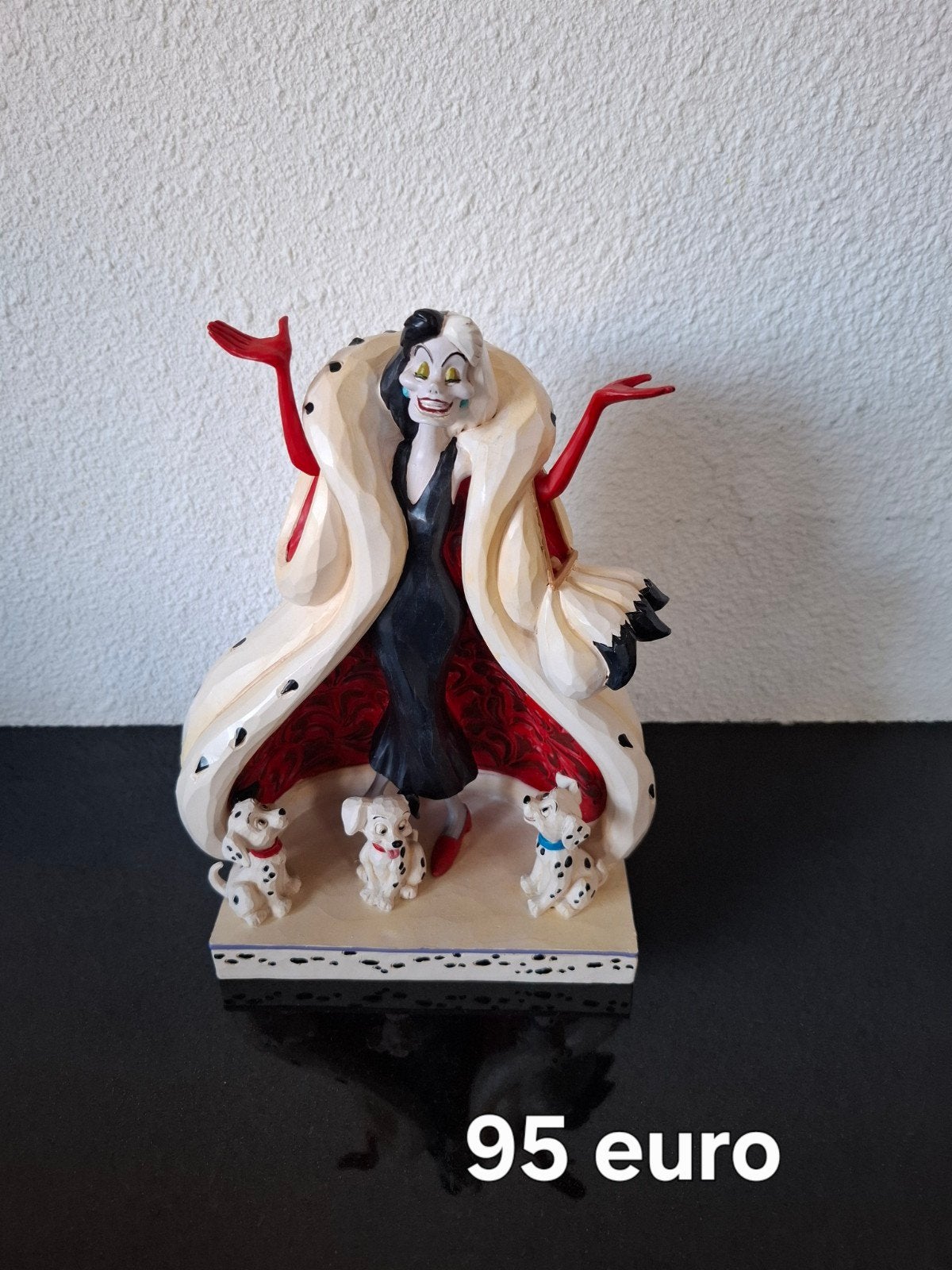 Disney traditions 101 dalmatiers cruella, Verzamelen, Disney, Ophalen, Zo goed als nieuw, Beeldje of Figuurtje