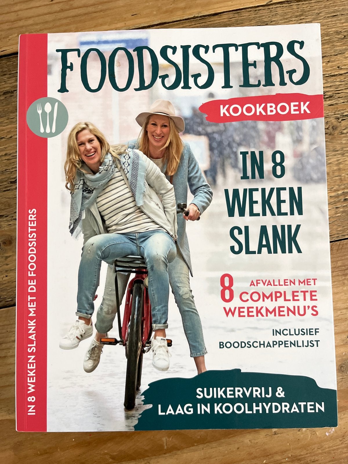 Foodsisters Kookboek: In 8 Weken Slank (Suikervrij & Koolhyd, Boeken, Kookboeken, Hoofdgerechten, Ophalen of Verzenden, Zo goed als nieuw