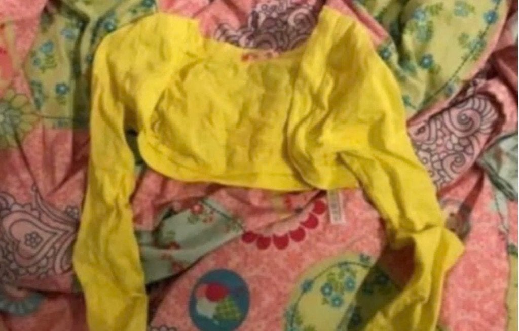 Bolero geel in maat 122/128 HEMA, Ophalen, Zo goed als nieuw, Meisje, Trui of Vest