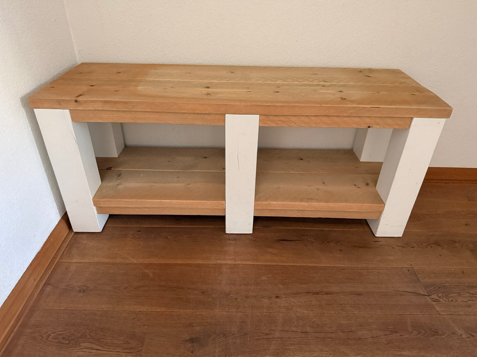 TV-meubel, Ophalen