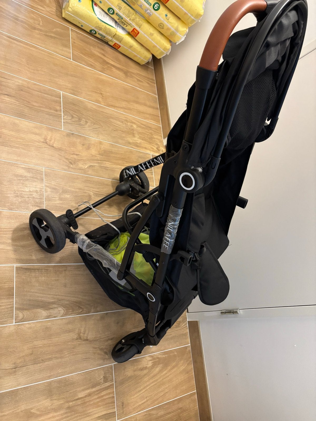 Compacte en lichtgewicht kinderwagen - geen verstelbare, Kinderen en Baby's, Kinderwagens en Combinaties, Ophalen, Gebruikt, Kinderwagen