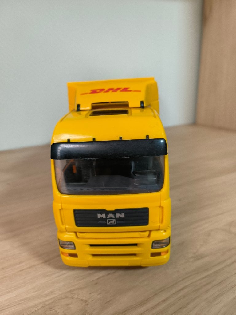 DHL plastic Groot 36, Ophalen of Verzenden, Zo goed als nieuw, Bus of Vrachtwagen