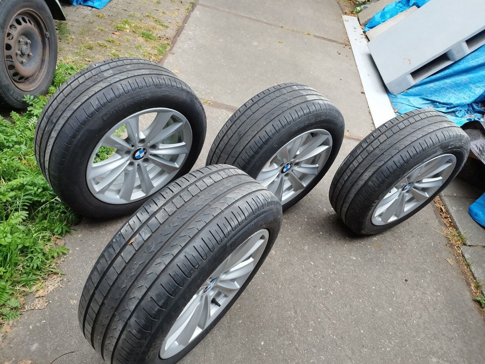 Nette BMW velgen met prima 225/55 r17 zomerbanden, Ophalen, Velg(en), 17 inch, Zomerbanden
