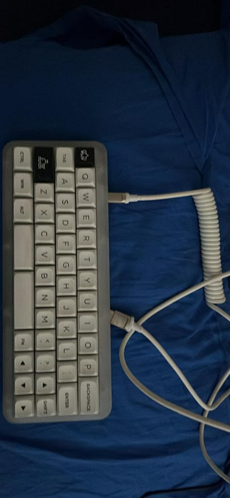 ACR Top 40 + keycaps, Computers en Software, Toetsenborden, Gaming toetsenbord, Ophalen of Verzenden, Zo goed als nieuw, Qwerty
