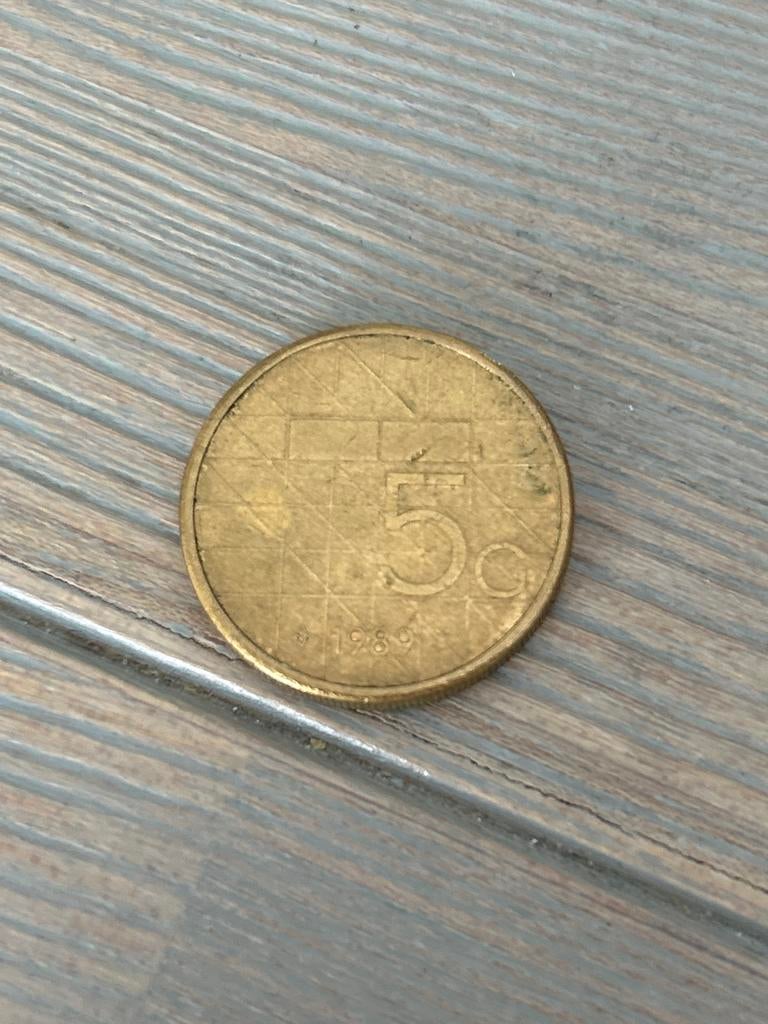 Diverse Nederlandse Guldens en een 5 gulden munt, Postzegels en Munten, Munten | Nederland, Ophalen of Verzenden, Koningin Beatrix
