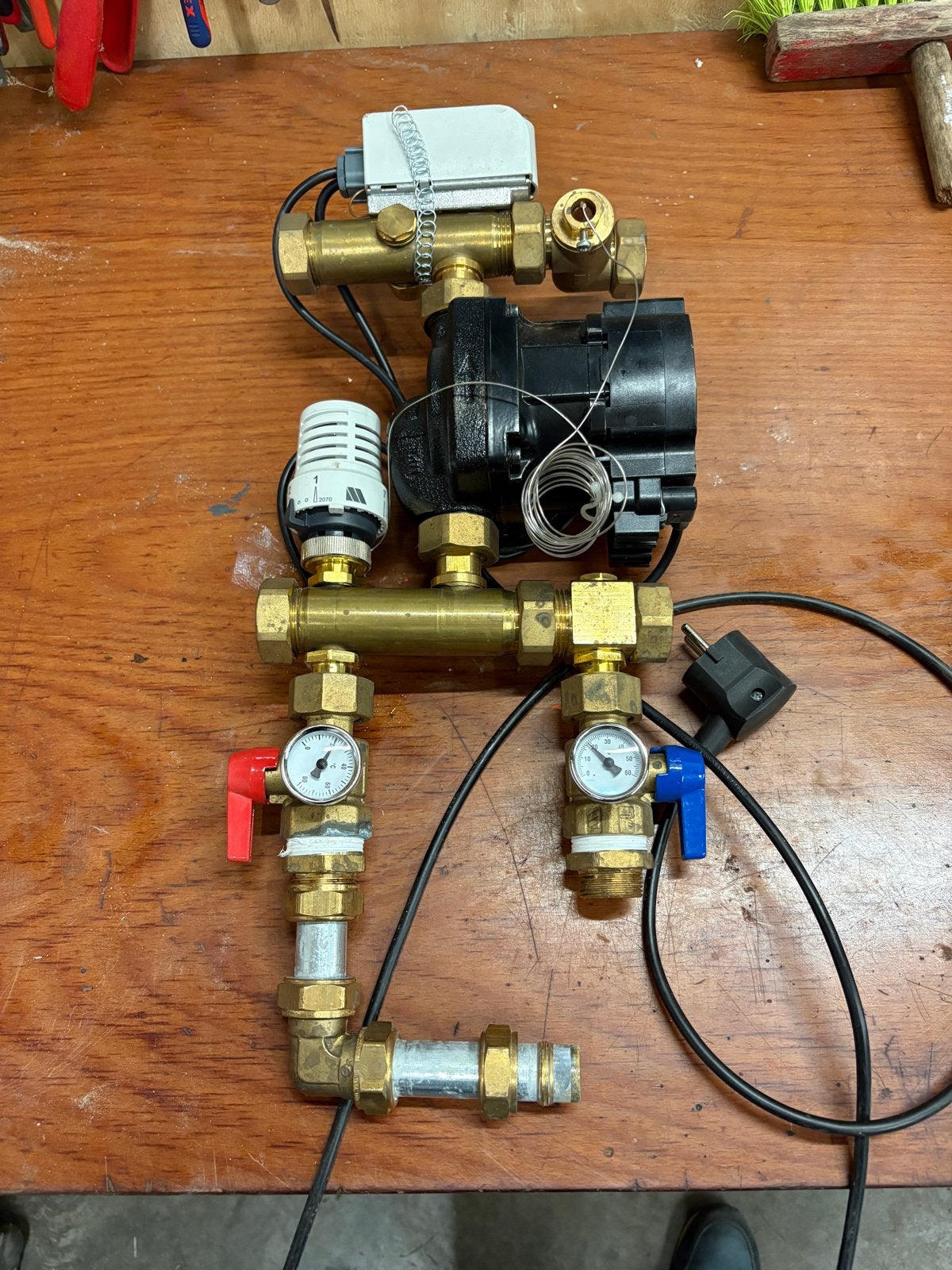 Pompset en thermostatische regelaar met pompschakelaar, Gebruikt, Minder dan 30 cm, Overige typen, Minder dan 60 cm