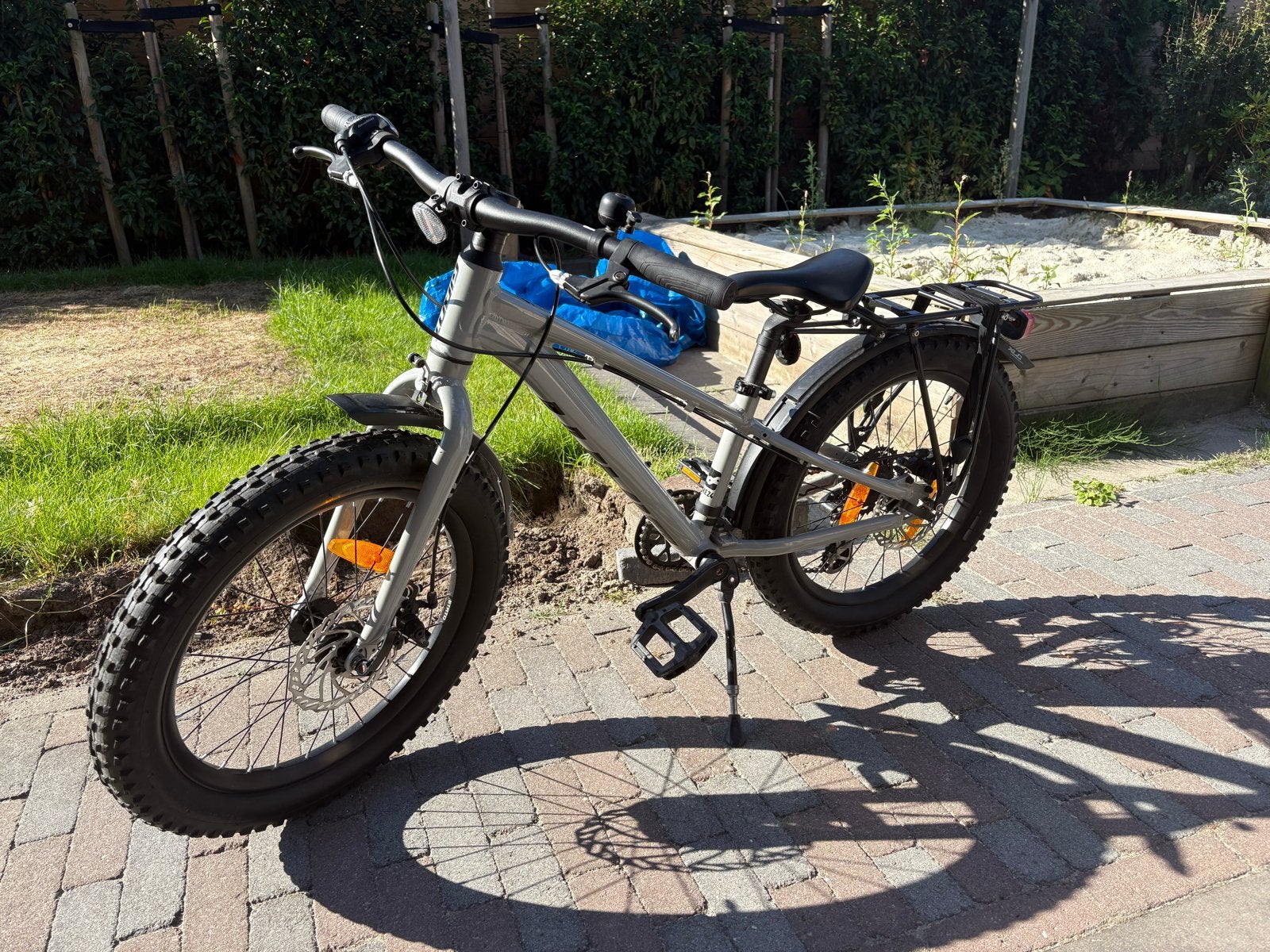 Giant STP 20 inch kinderfiets met brede banden en schijfremm, Fietsen en Brommers, Fietsen | Kinderfietsjes, Ophalen, Gebruikt