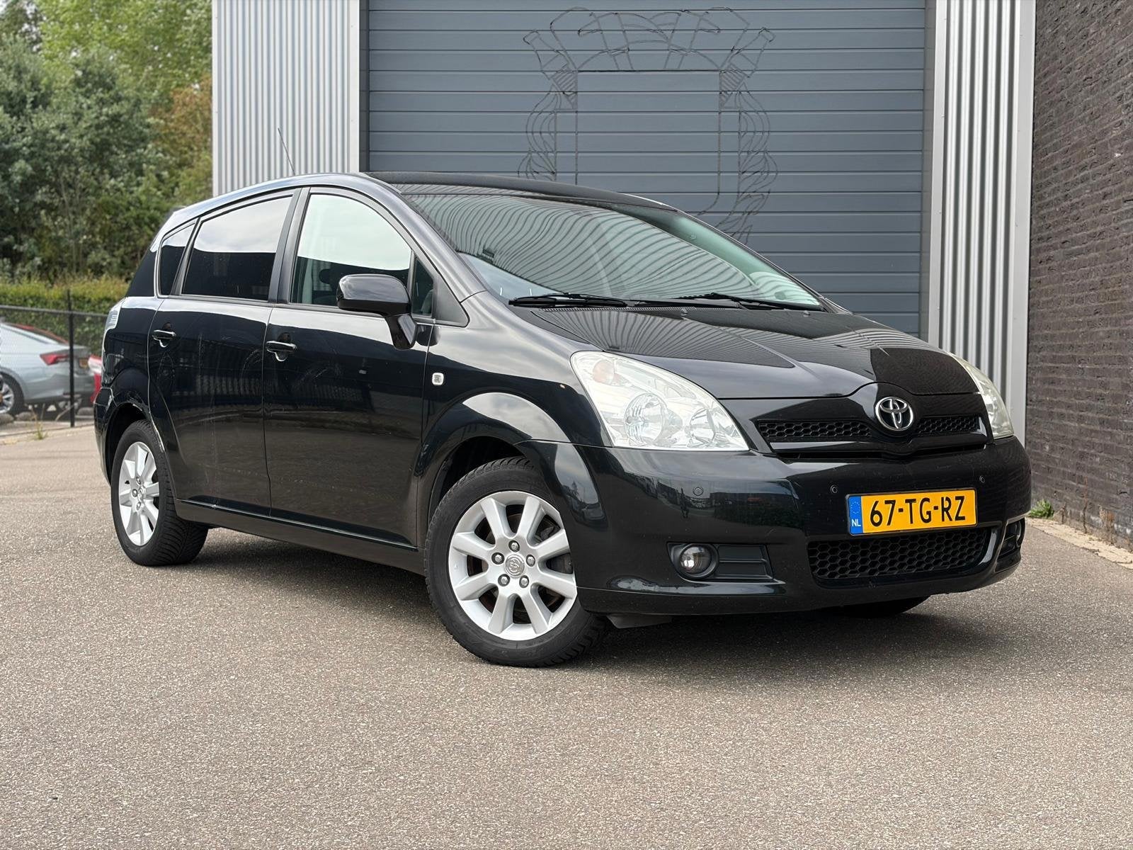 Toyota Verso 1.8 VVT-i Dynamic 7p. Ecc|Cruise|Nap, Gebruikt, 129 pk, 7 stoelen, Zwart