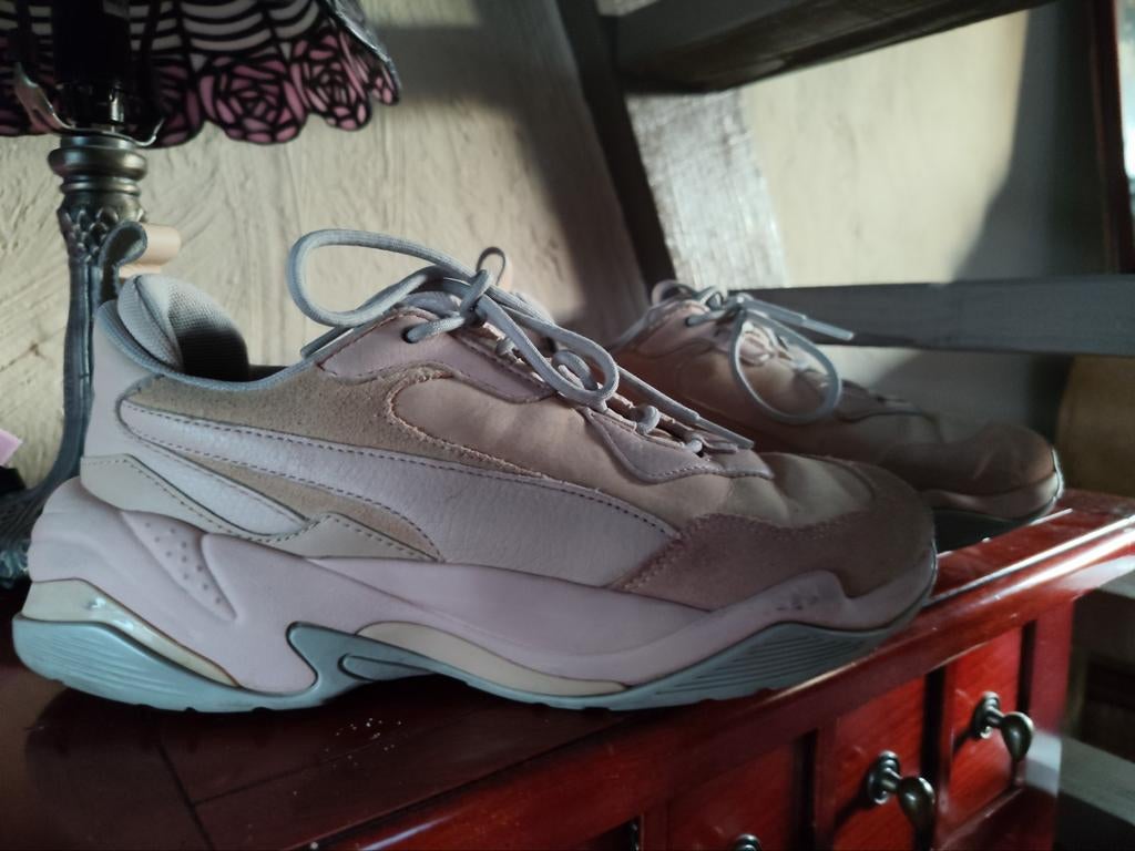 Puma roze/ beige sneakers 39, Ophalen of Verzenden