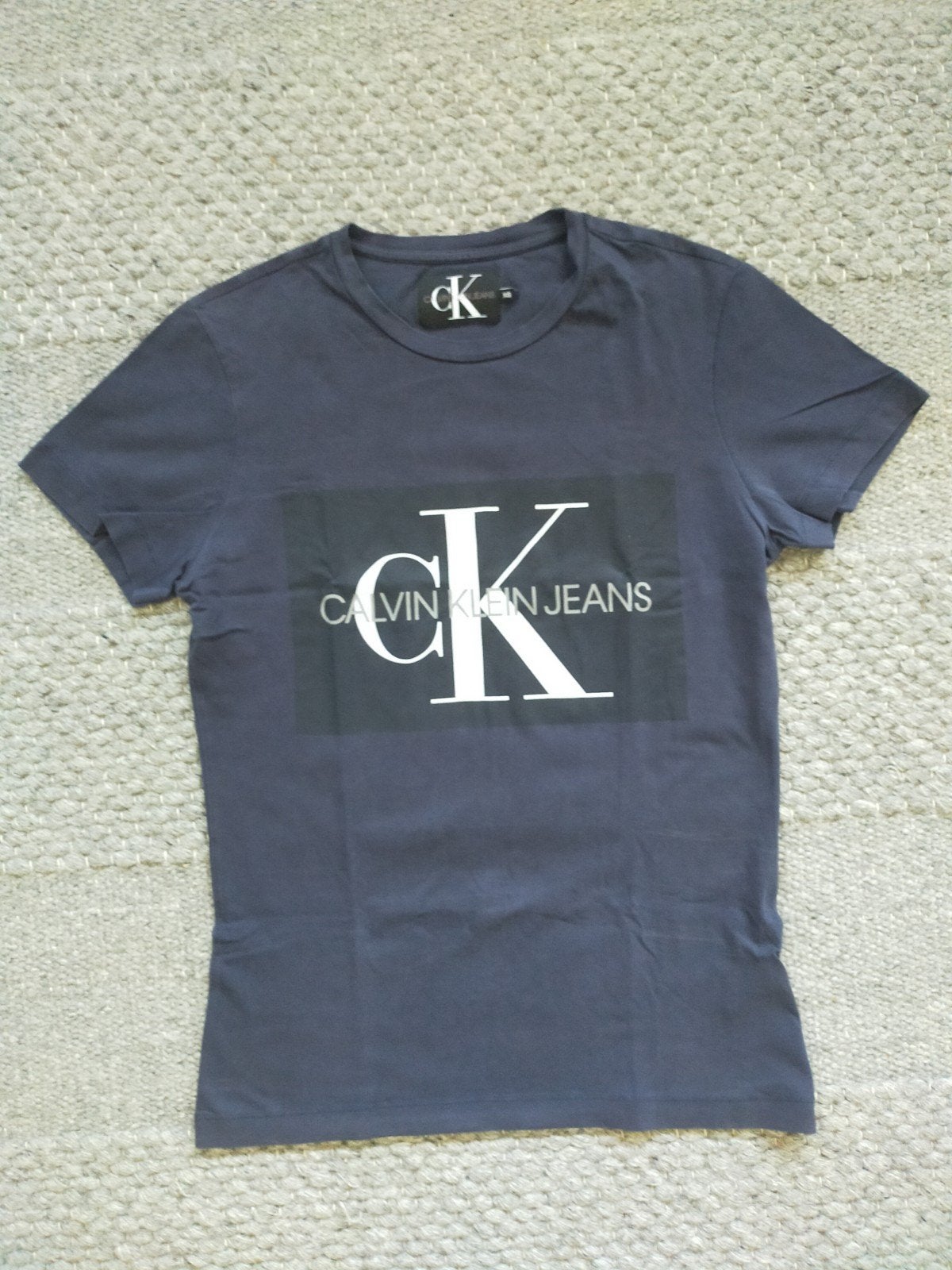 Calvin Klein Jeans t-shirt korte mouw XS (Maat 164), Calvin Klein, Ophalen of Verzenden, Zo goed als nieuw, Grijs