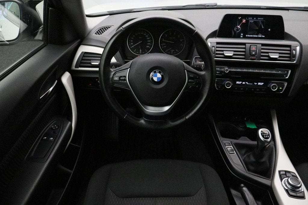 BMW 1-serie 118i 2016 | Climate control | Navigatie | Blueto, Auto's, BMW, 1-Serie, Gebruikt, Euro 6, 4 cilinders