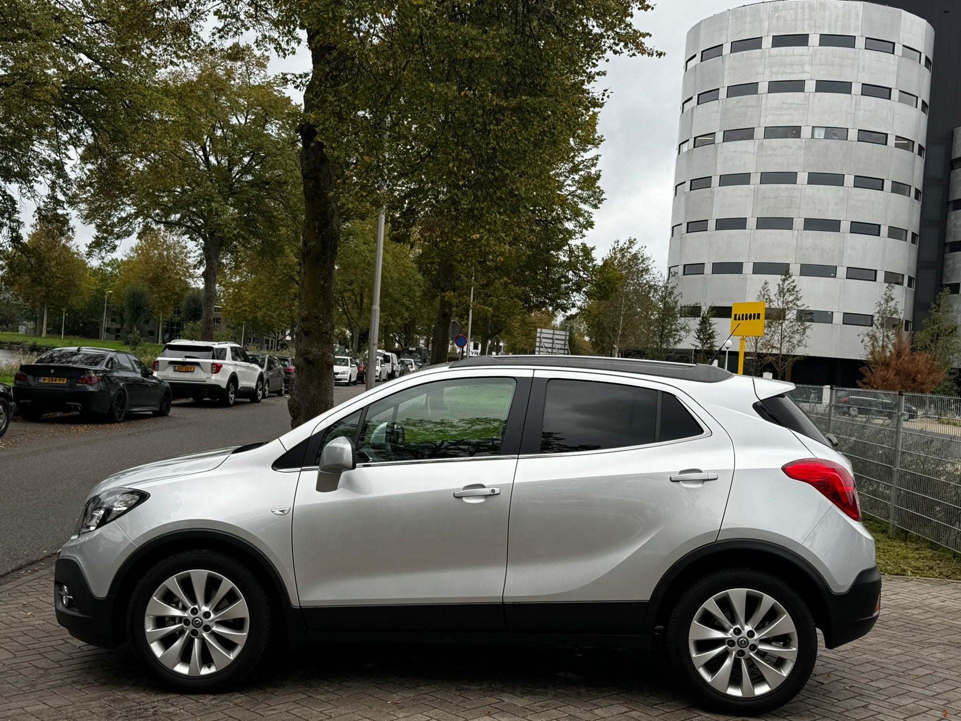 Opel Mokka 1.4 T Cosmo|AUT|CARPLAY|XENON|CAMERA|NAVI|, Auto's, 15 km/l, Gebruikt, 1364 cc, SUV of Terreinwagen