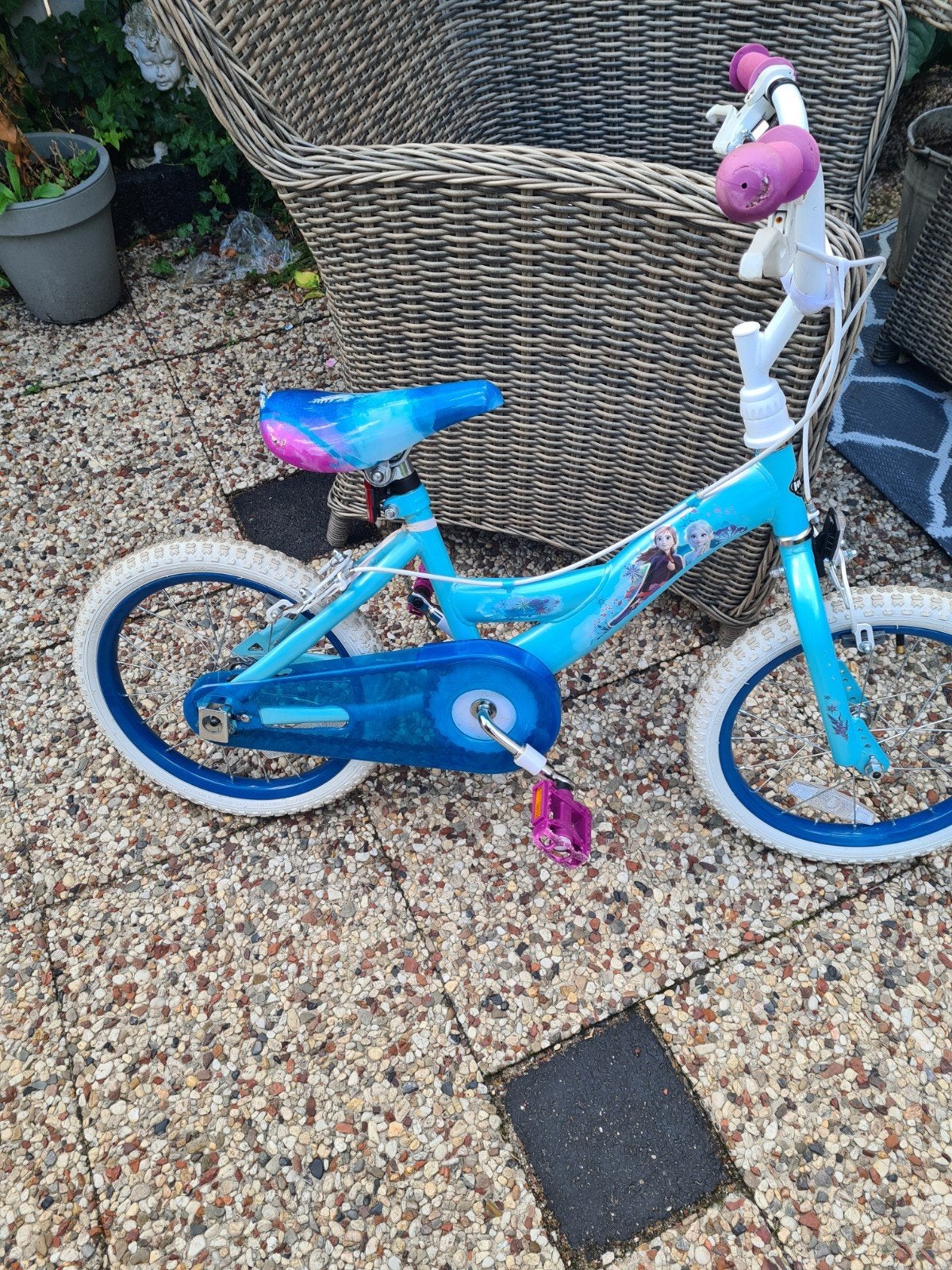 Kinderfiets Frozen met zijwieltjes, Terugtraprem, Zijwieltjes, Ophalen of Verzenden, Frozen
