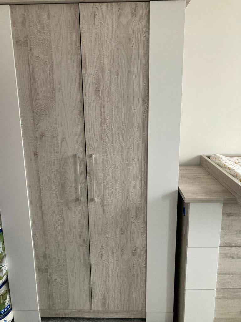 Kinderkamer-Commode met kast en kinderbed - Wit/Houtlook, Ophalen, Gebruikt, 50 tot 70 cm, 100 cm of meer