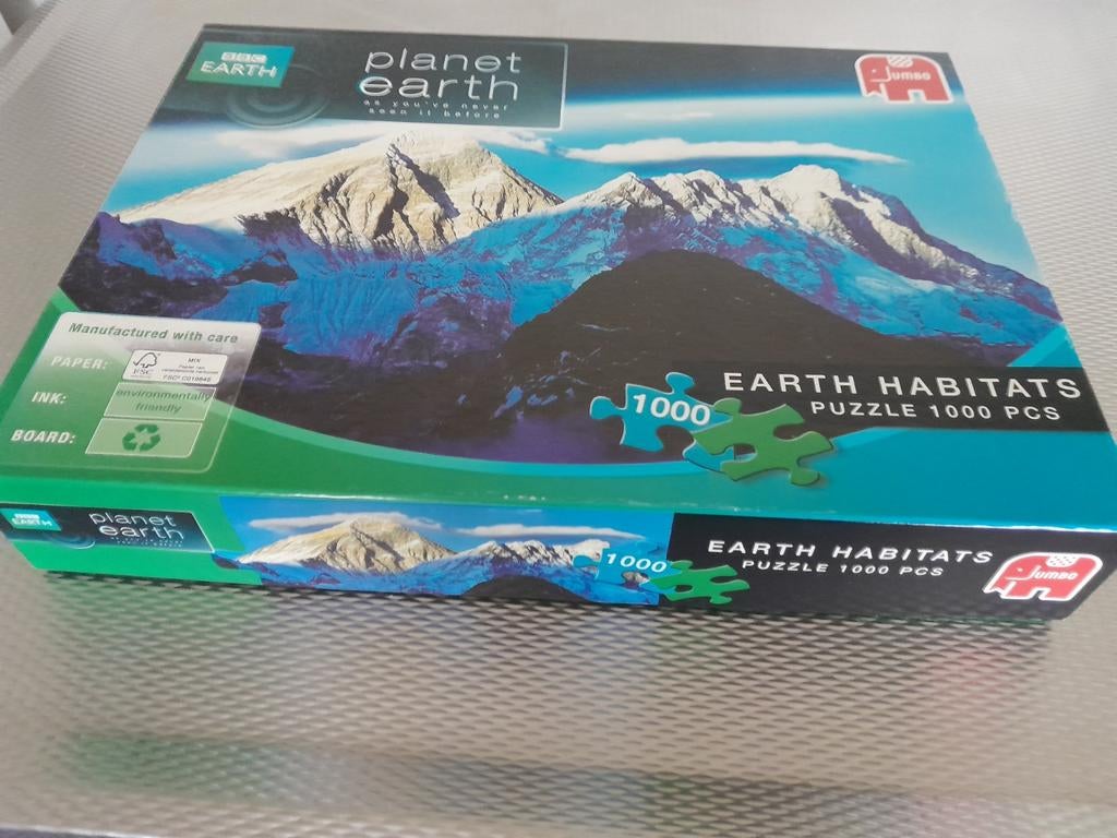 Planet earth puzzel 1000 stukjes, Hobby en Vrije tijd, Denksport en Puzzels, Ophalen of Verzenden, 500 t/m 1500 stukjes