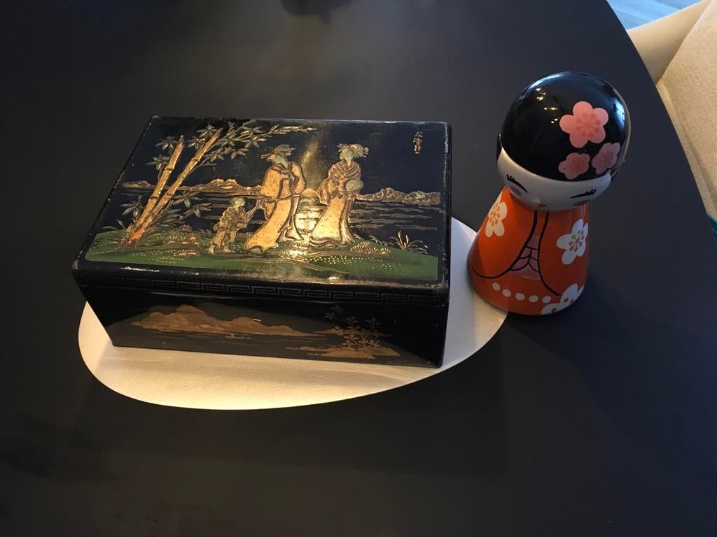 Zeldzame Chinese blikken - thee. Geisha. Unieke afbeelding
