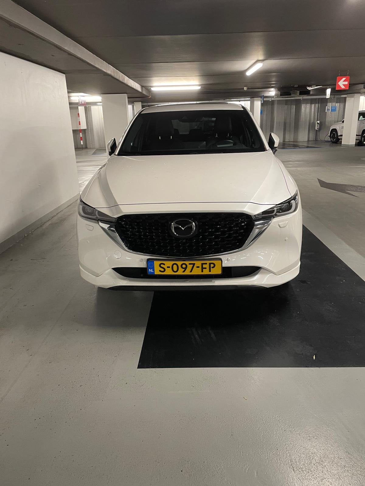 Mazda CX-5 2.0 Skyactiv-g Signature 165pk 2WD Aut 2023 Wit, 1998 cc, 164 pk, 4 cilinders, 2000 kg