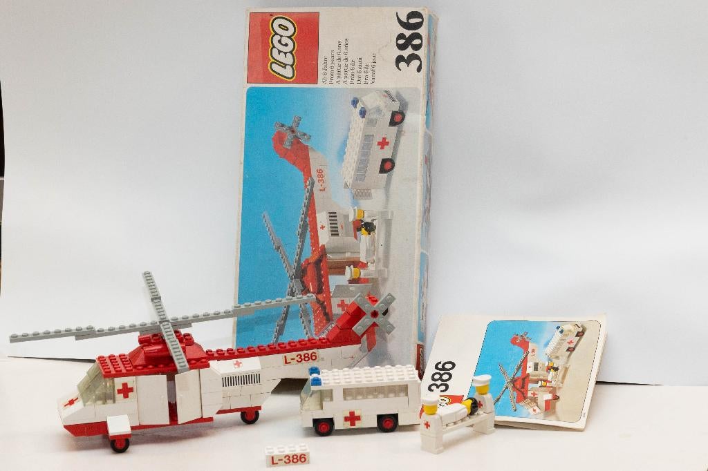 LEGO 386 LEGOLAND: Hospital:Helicopter and Ambulance In box, Lego, Ophalen of Verzenden, Zo goed als nieuw, LEGOLAND