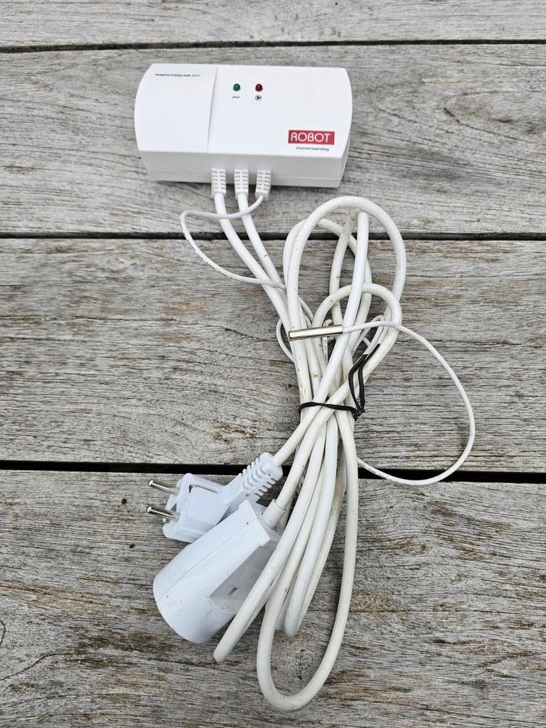 2 Robot pompschakelaars voor vloerverwarming, Doe-het-zelf en Verbouw, Verwarming en Radiatoren, Overige typen, Minder dan 200 watt