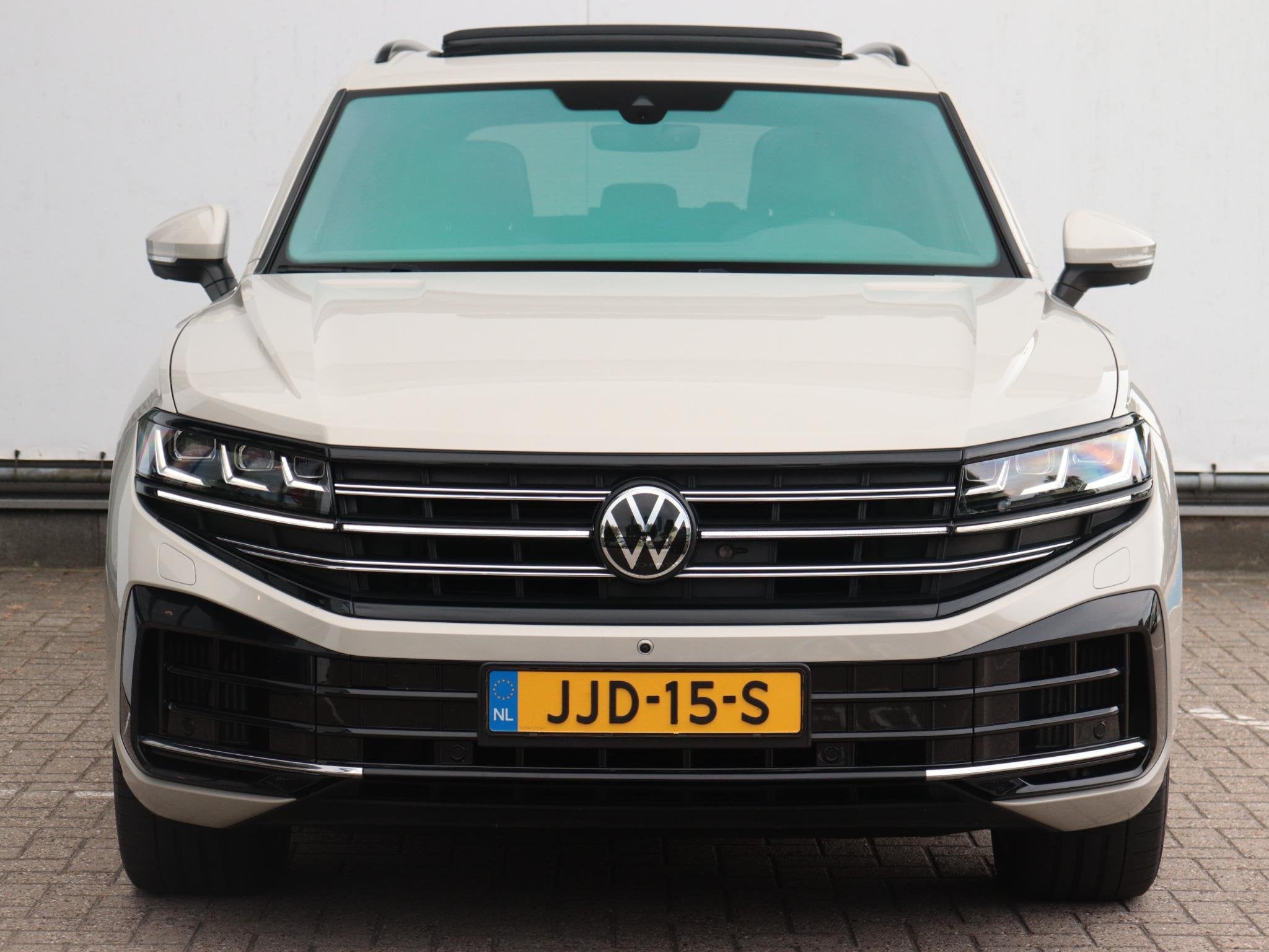Volkswagen Touareg 3.0 TSi eHybrid 4MOTION Elegance | Nachtv, Automaat, 14 kWh, Gebruikt, 2995 cc