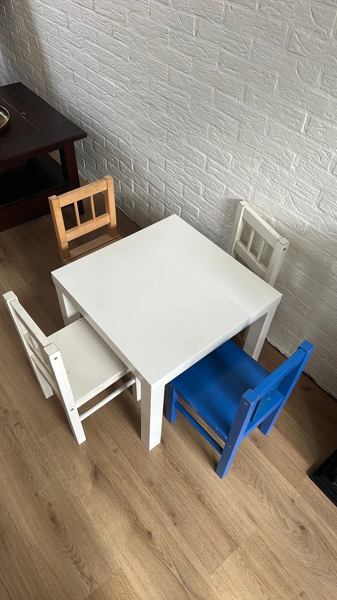 Kinder speel tafel met vier stoeltjes, Ophalen, Zo goed als nieuw, Tafel(s) en Stoel(en)