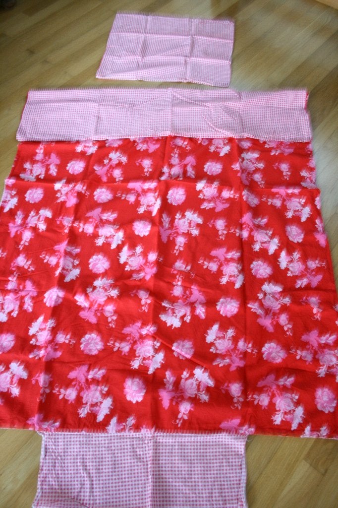 NIEUW! Eénpersoons dekbedovertrek  rood ruitjes bloemetjes, Eenpersoons, Dekbedovertrek, Nieuw, Ophalen of Verzenden