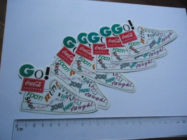 sticker oud Coca cola footwear sportschoen pop art retro, Verzamelen, Verzenden, Zo goed als nieuw, Bedrijf of Vereniging