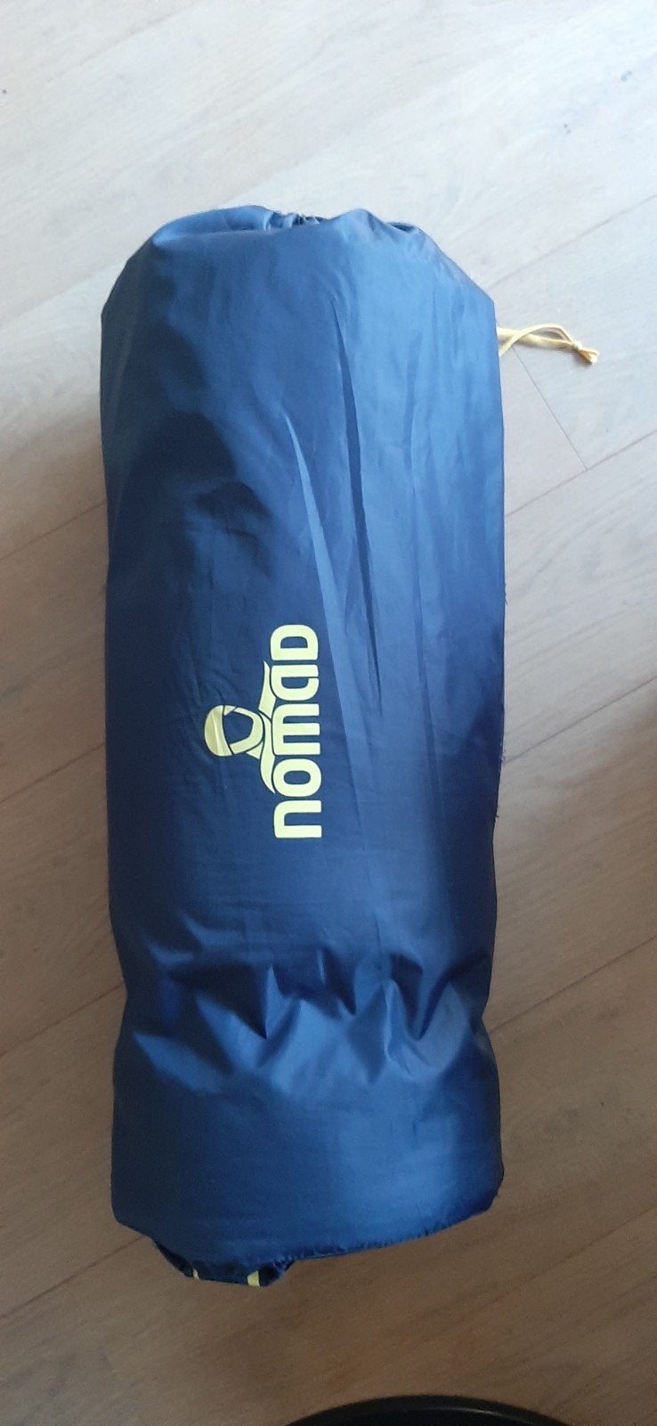nomad inflatable luchtmatras, Ophalen of Verzenden, Zo goed als nieuw, 2-persoons