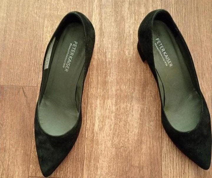 Mooie PETER KAISER pumps, maat 40, 1x aangehad, Kleding | Dames, Schoenen, Ophalen of Verzenden, Zo goed als nieuw, Zwart