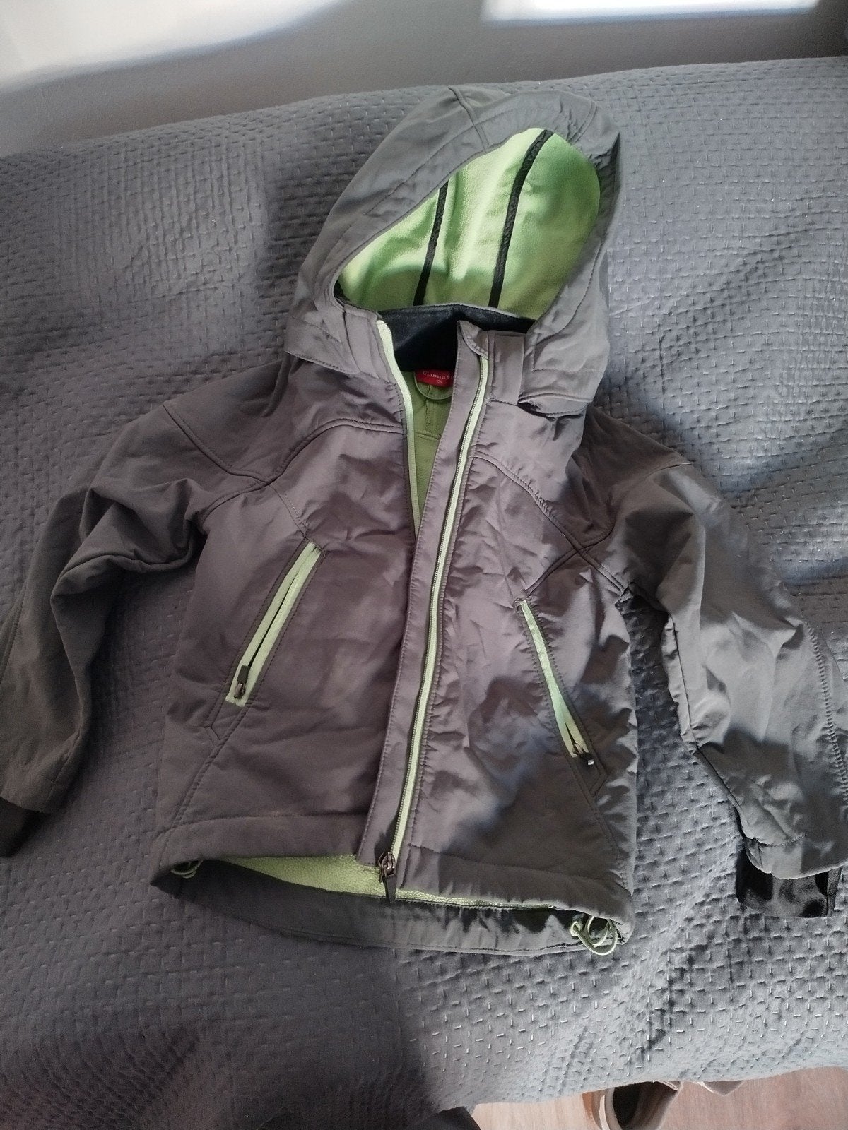 Softshell jas, maat 104, Kinderen en Baby's, Ophalen of Verzenden, Gebruikt, Jongen, Jas