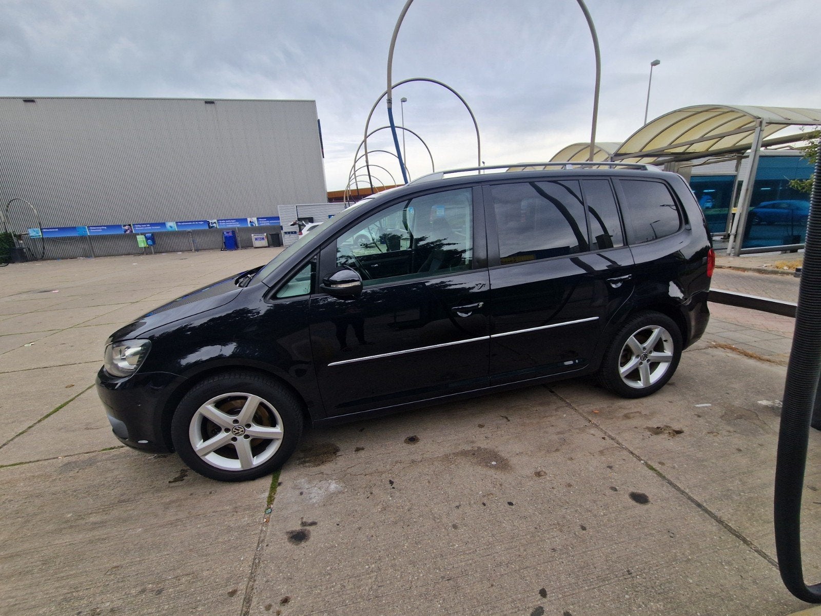 Volkswagen 2011 Zwart, Auto's, Automaat, Stof, 1514 kg, 7 stoelen