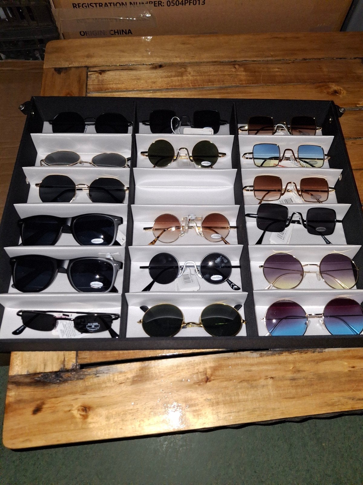 Partij zonnebrillen 17 stuks NIEUW!!, Overige merken, Zonnebril, Overige kleuren, Nieuw