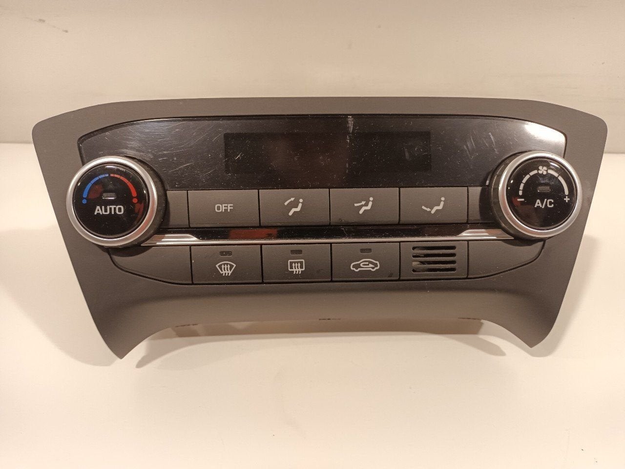 Bedieningspaneel kachel Hyundai i20, Onderdelen@venauto.nl, Van der Ven Autorecycling B.V., Gebruikt, Ettenseweg 76, 4706 PB Roosendaal, The Netherlands
