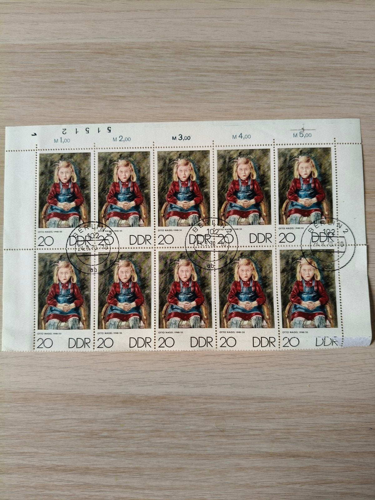 DDR Postzegels - Otto Nagel 1948/55 - Meisje in stoel, Ophalen of Verzenden