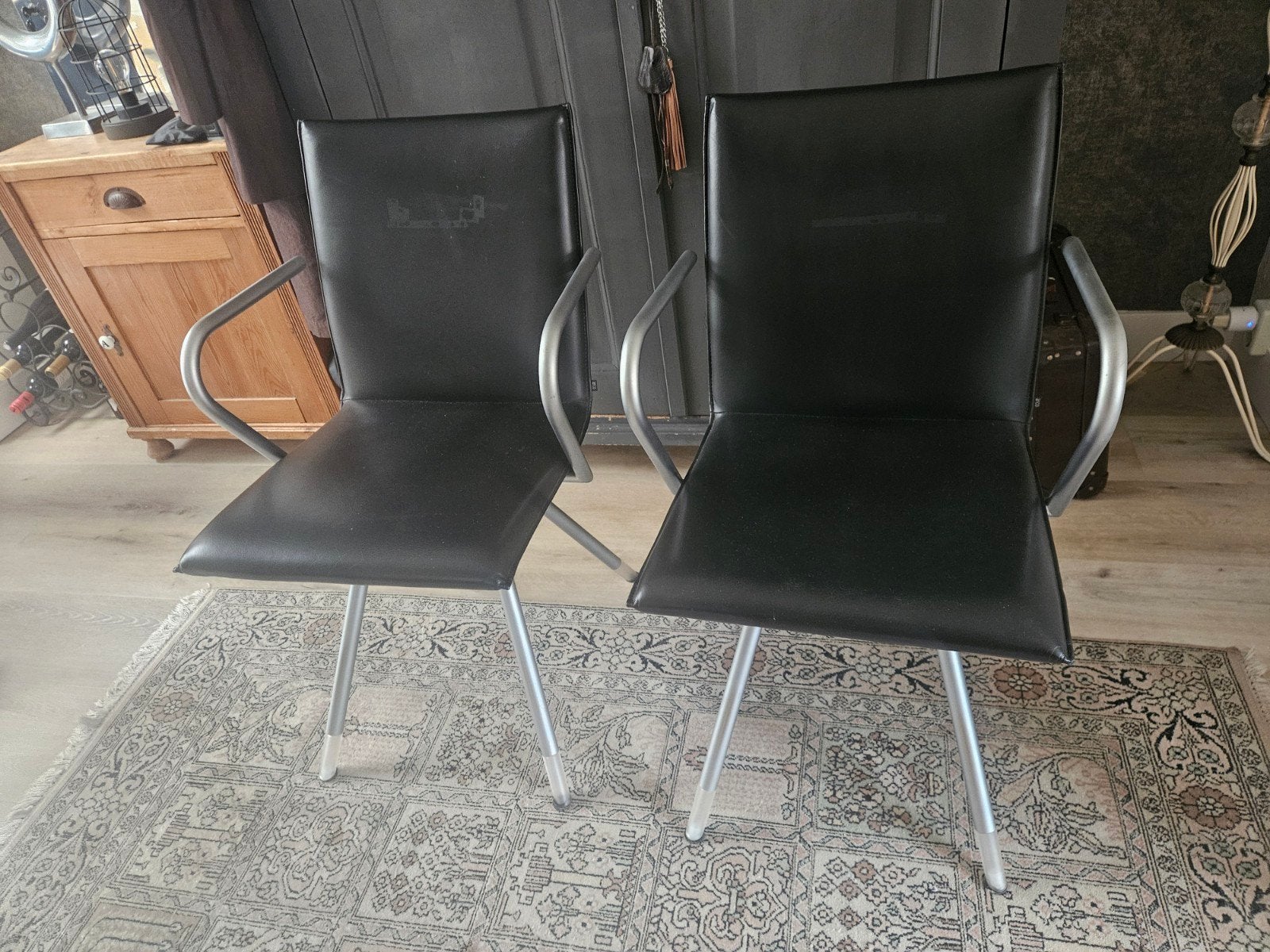 2 Arco stoelen, Ophalen, Zwart, Twee