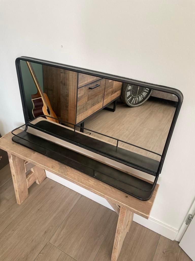 Halspiegel met plank en metalen frame - Loods 5, Huis en Inrichting, Woonaccessoires | Spiegels, Ophalen, Zo goed als nieuw, Rechthoekig