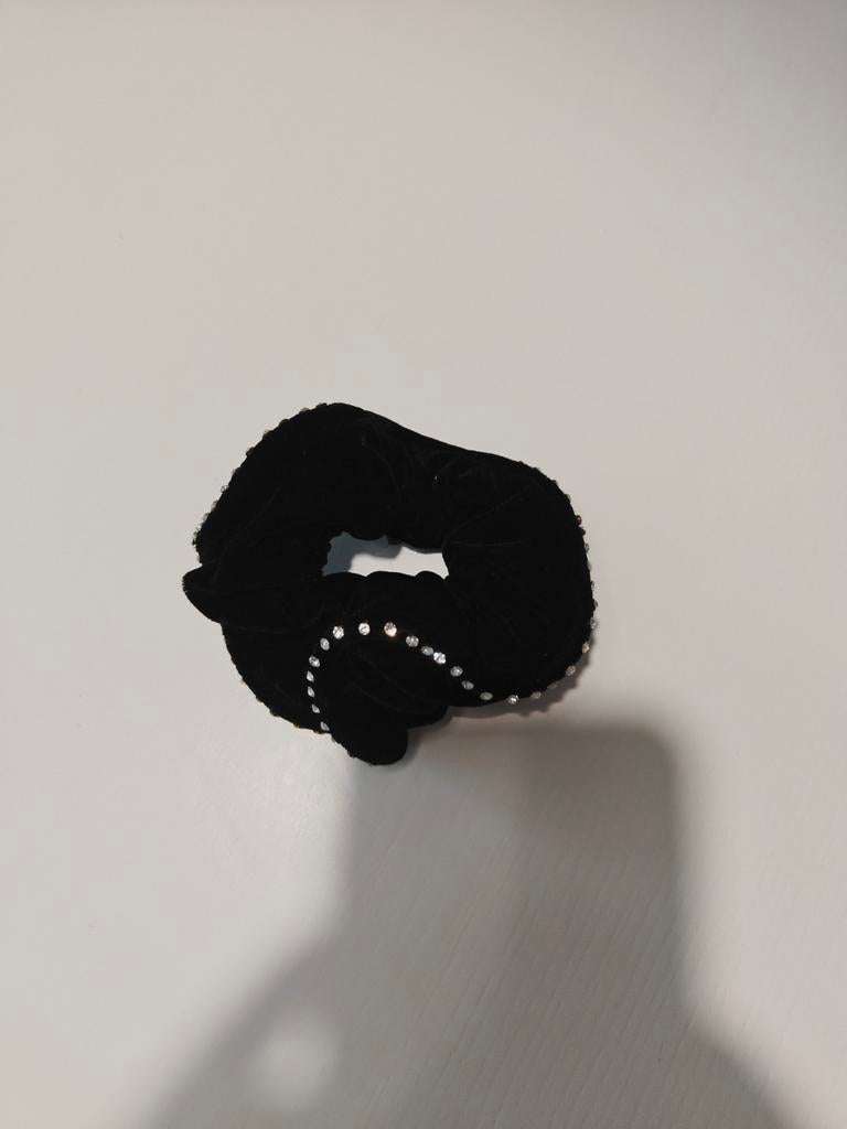 Zwart fluwelen haar elastiekje met strass steentjes, Ophalen of Verzenden, Nieuw